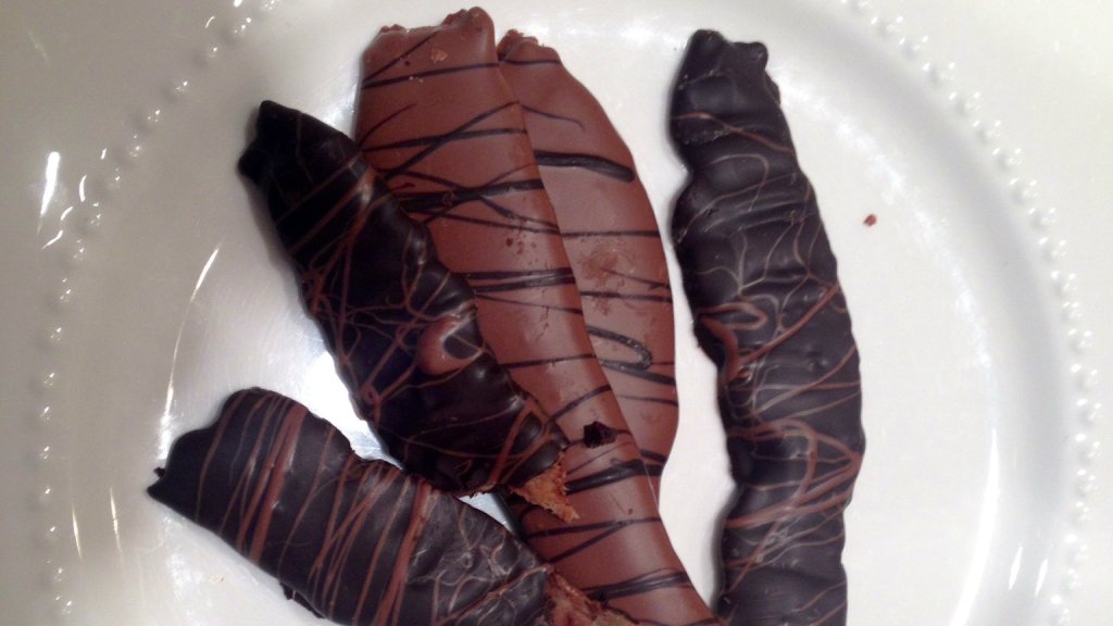 David Bradley Chocolatier: Crisp Bacon Milk & Dark Chocolate,&nbsp;$10